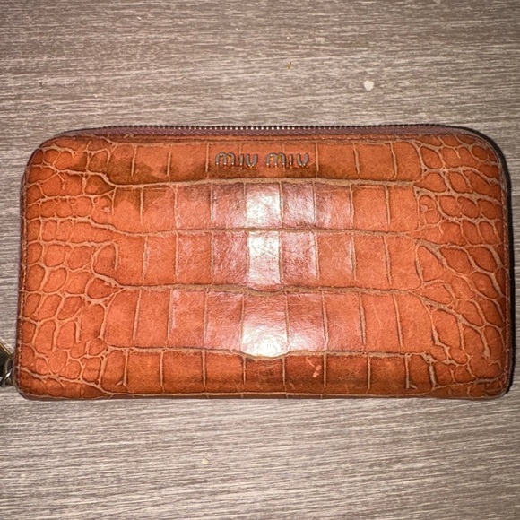 Miu Miu Wallet Bundle - Picture 9 of 12